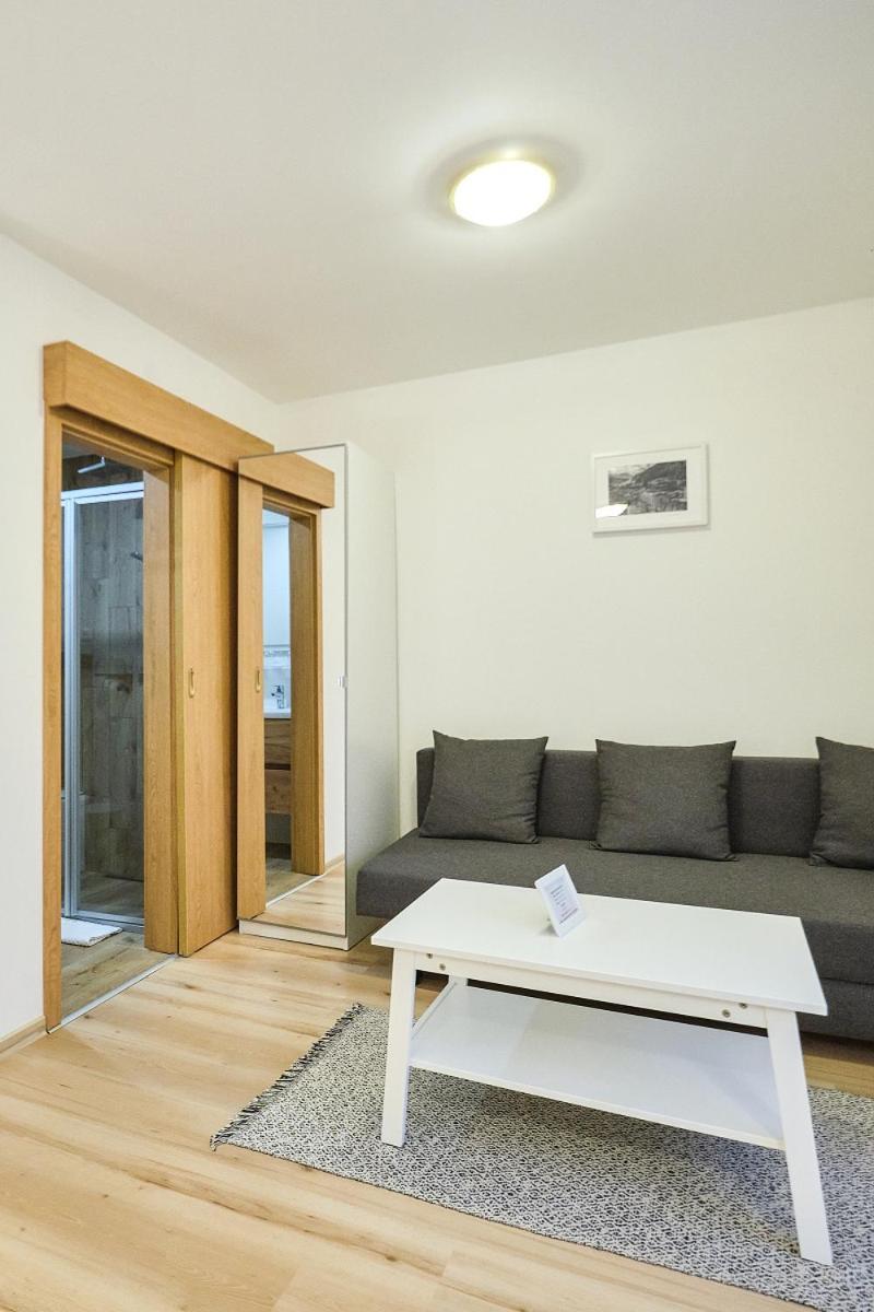 Alpenpension Haslinger บาดกัสไตน์ ภายนอก รูปภาพ