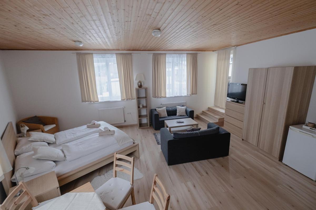 Alpenpension Haslinger บาดกัสไตน์ ภายนอก รูปภาพ