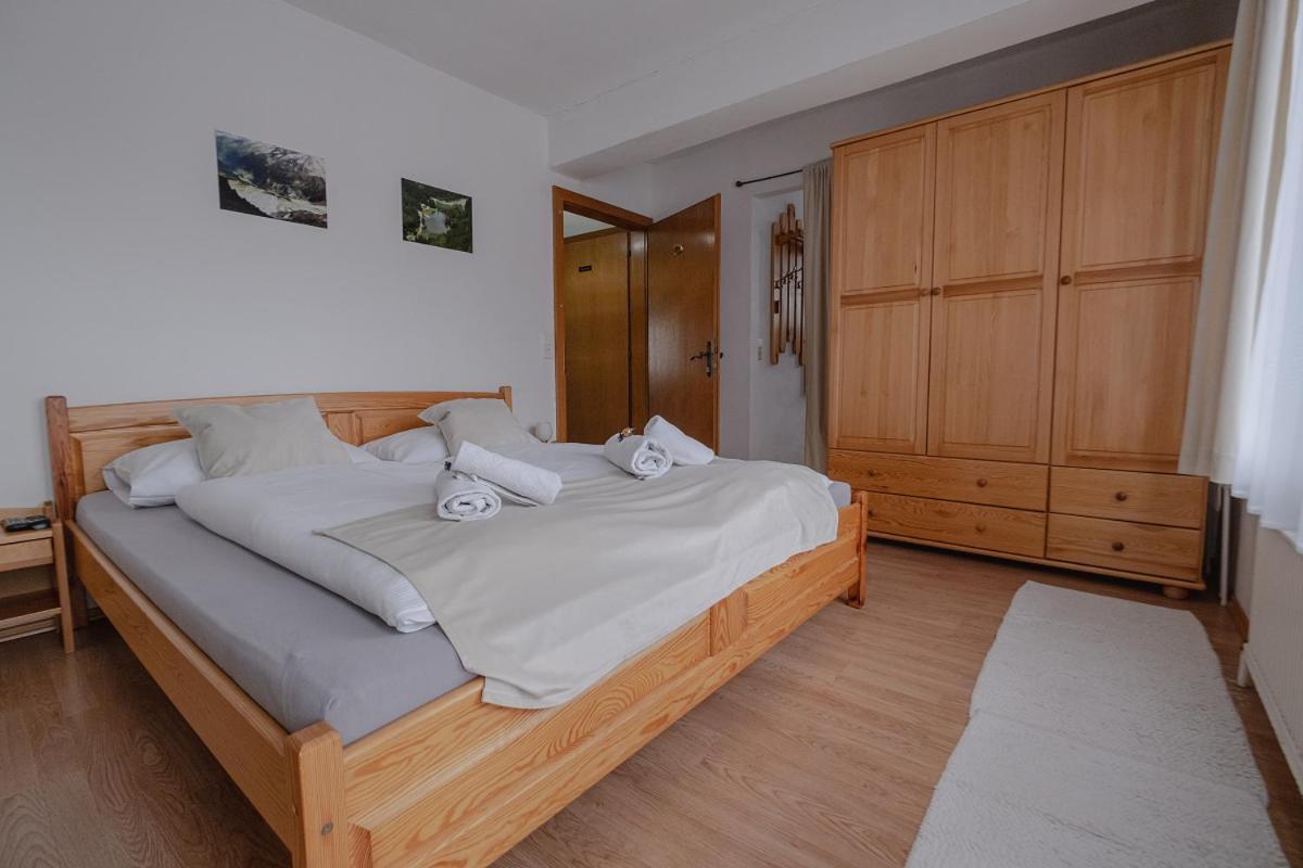 Alpenpension Haslinger บาดกัสไตน์ ภายนอก รูปภาพ