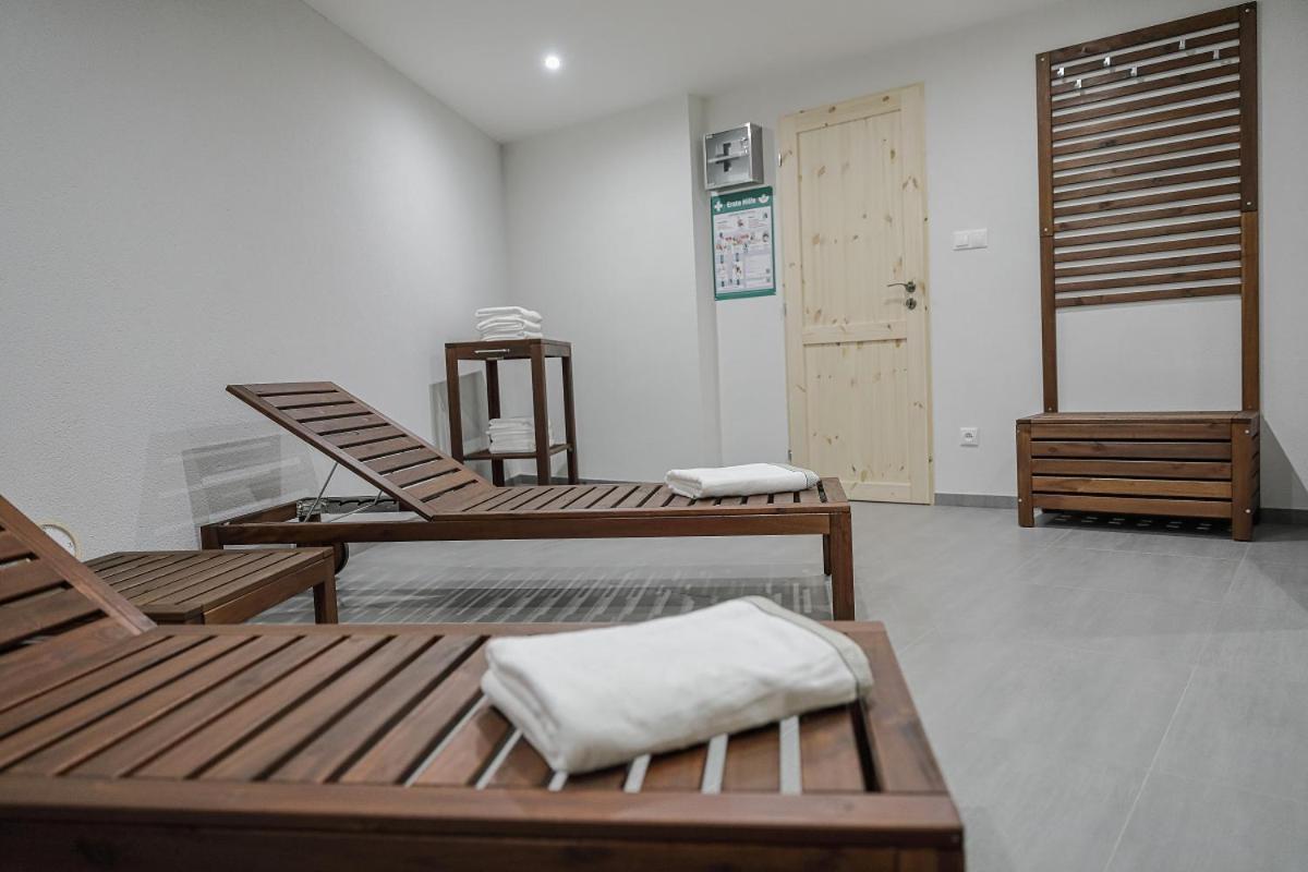 Alpenpension Haslinger บาดกัสไตน์ ภายนอก รูปภาพ